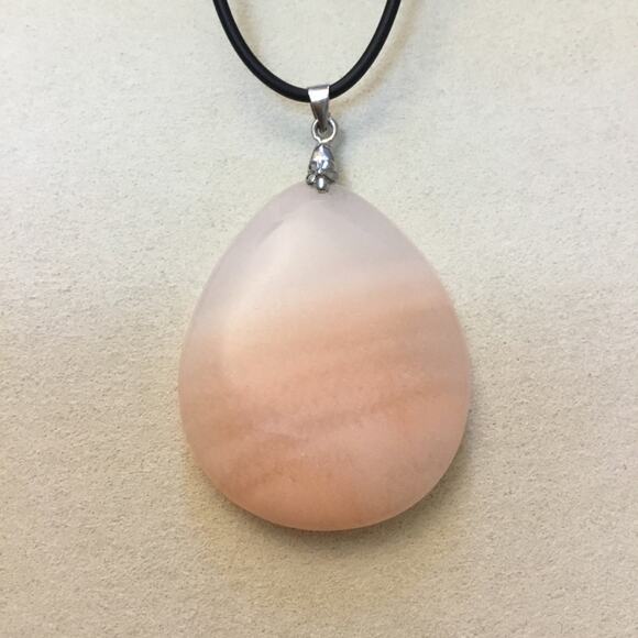 Large Coral Stone Necklace - Picture 2 of 8